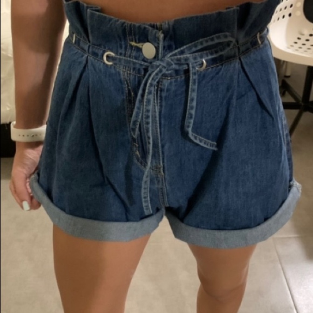 Cute Ruffled Paperbag Style Jean/Denim Shorts